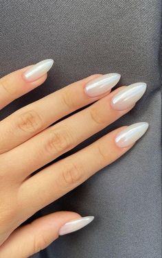 White Chrome Nails, Kutek Disney, Pointed Nails, Pearl Nails, Almond Acrylic Nails, White Nail, Classy Nails, Funky Nails, Short Acrylic Nails