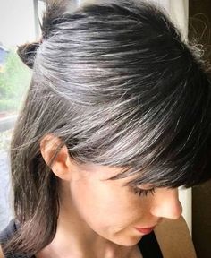 Silver Hair Highlights, Natural Gray Hair, Transition To Gray Hair, Mom Hairstyles