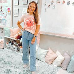 Show your passion & embrace your love for teaching with our Inspirational Teacher Tee! Designed with educators in mind, this tee combines comfort, style, and a touch of motivation. Perfect for the classroom, casual wear, or as a thoughtful gift, our teacher tees are a must-have for any dedicated educator. Featured Teacher: IG @keepingupwithmrskoterski wearing a light pink & size M Features: Motivational Designs: Each tee features a unique, inspirational quote or graphic that celebrates the teach Inspirational Relaxed Fit T-shirt For Spring, Trendy Fall T-shirt For School, Spring School T-shirt With Slogan, Spring Slogan T-shirt For School, Casual Spring T-shirt For School, Slogan T-shirt For School In Spring, Casual Cotton T-shirt For School, Pink T-shirt For Everyday Fall Wear, Everyday Pink T-shirt For Fall