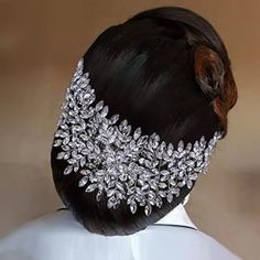 Bridal Hair Accessories, Size:9.5*32cm/3.74*12.6in, Silver. Weight: 96g. Size May Be 1 Inch Inaccuracy Due To Hand Measure.These Measurements Are Meant As A Guide To Help You Select The Correct Size. Distinctive Design,Gorgeous Retro Design, Fresh And Beautiful Shape, Sparking Embellishment. A Perfect Decoration For Headwear/Headdress, Exquisitely Charming, Give You The Feeling Of Aristocratic, Makes You Look Glamorous, Sweet, And Attractive For Any Occasion. Security: Pin Loops At Each End Of T Hair Accessories Tiara, Classy Hairstyles, Bridal Headwear, Party Hair Accessories, Rhinestone Hair Comb, Bride Tiara, Tiara Wedding, Headpiece Hairstyles, Silver Headband