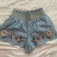 Aeropostale Shorts With Embroidered Floral Design Never Worn Casual Cotton Bottoms With Floral Embroidery, Blue Cotton Summer Jean Shorts, Spring Cotton Embroidered Bottoms, Spring Embroidered Cotton Bottoms, Casual Vacation Bottoms With Floral Embroidery, Cute Embroidered Blue Bottoms, Light Wash Cotton Bottoms For Vacation, Blue Cotton Jean Shorts For Beach, Blue Cotton Jean Shorts For The Beach