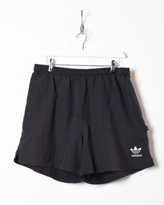 Label size Large Recommended size Large How it fits Baggy Waist 30-40″ Outside leg 17″ Flaws Photos show marks if any Material Polyester Era 90s Colour Black Baggy Black Shorts, Black Adidas Shorts, Y2k Skater, Skater Brands, Skater Aesthetic, Adidas Shorts, Tracksuit Tops, 90s Colors, Rugby Shirt