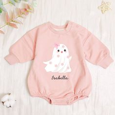 👼Pick a soft and comfortable tshirt personalized name romper for your little one! Material: 100% Organic Cotton 💕The fabric of the clothing is cotton, very skin-friendly, and excellently crafted. ✔️ Ordering Instructions 1 - Please refer to the size chart images provided in the listing for details on available sizes, styles, and colors. 2 - Choose your desired shirt color from the dropdown menu below. ❤️Package Contents:  - 1 x Romper **Friendly Tips 1. Please allow a 2-3% variance due to manu Long Sleeve Pink Onesie With Cartoon Print, Pink Long Sleeve Onesie With Cartoon Print, Long Sleeve Cotton Bodysuit With Cartoon Print, Cotton Long Sleeve Bodysuit With Cartoon Print, Cute Long Sleeve Onesie, Cute Pink Onesie With Cartoon Print, Casual Long Sleeve Bodysuit With Cartoon Print, Casual Pink Onesie With Cartoon Print, Cute Pink Onesie With Letter Print