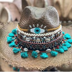 Handmade hats from Colombia, these are a must-have for the summer. Each hat is 100% handcrafted and unique, with no two hats looking exactly alike. Boho Chic Hats, Bohemian Hats, Mode Hippie, Types Of Hats, Painted Hats, Boho Hat, Elegant Hats, Unique Hats, Fancy Hats