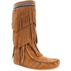 Stylish and comfortable, the LAMO Women's Virginia Boots is a Western classic. The rear zipper of these women's boots allows for easy in and out access, along with a snug fit. Complete with genuine leather construction, LAMO's western boots are a must-have wardrobe essential. Virginia boots feature cow suede upper Genuine leather lining 3-tier chevron patterned suede fringe Note: This product may require up to 2 additional days for order processing prior to shipping Tractor Supply, Boots Women Fashion, Suede Fringe, Chevron Pattern, Women's Boots, Casual Boots, Western Boots, Boot Shoes Women, Womens Fashion Casual