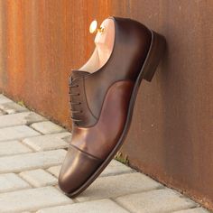 CUSTOMIZE Comfortable Mens Dress Shoes, Staple Shoes, Designed Shoes, Custom Design Shoes, Custom Made Shoes, Brown Oxfords, Simple Shoes, Hot Style, Dress Guide