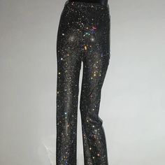 Fashionable Rhinestone Trousers




Size/cm


Length


Waist




One size


110


76-92





 	The above size is manually measured by “tiling-stretching”, there may be an error of 1-3cm!
 	The size is for reference only, please choose according to your size.
 	It is recommended to wash by hand in cold water, not soaking, and avoid mixing dark and light clothes to cause dyeing and snagging, etc, Do not wash alkaline laundry products such as clothing liquid soap! Do not machine wash, do not dry cl Rhinestone Pants, Daytime Glam, Light Clothes, Bodycon Bodysuit, Laundry Products, Pants Straight Leg, Liquid Soap, Casual Tee, Pants Straight