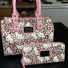 Rare 2015 Loungefly Hello Kitty Satchel With Matching Wallet With Silver Hardware. No Flaws! Pure Cuteness If You Love Pink And Hello Kitty! Hello Kitty Duffle Bag, Loungefly Hello Kitty, Hello Kitty Shoes, Loungefly Bag, Plush Backpack, Dream Lifestyle, If You Love, Silver Hardware, Juicy Couture