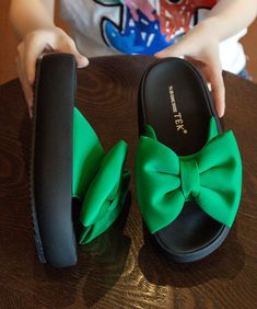 Comfy Green Platform Bow Stylish Splicing Slide SandalsMade of:-PU Upper.-EVA sole- cushioned insole.1.57"/4cm Platform Heel Green Platform, Womens Sandals Wedges, Platform Heel, Eva Sole, Platform Heels, Slide Sandals, Womens Sandals, Wedges, Take That