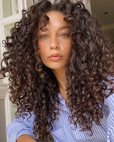 Jayme Jo, Emily Mcintire, Curtain Bangs Curly, Bangs Wavy Hair, Layered Curly Hair, Bangs With Medium Hair