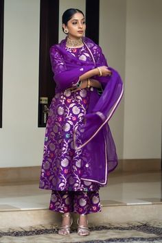 Purple handwoven straight kurta with brocade floral jaal detail. Paired with a coordinating straight pant and a lace detailed dupatta. - Aza Fashions Brocade Salwar Suit Design, Broket Design Suit, Purple Suit Design For Women, Brocade Suits Indian Party Wear, Brocade Punjabi Suit, Brocade Salwar Suit, Banarsi Suit Design Indian Style, Brocade Suits Indian, Brocade Suit Design