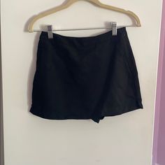 Skirt Cheap Cotton Mini Skirt By Forever 21, High Waist Lined Tennis Skirt For Night Out, Mini Skort For Going Out, Summer Mini Skort For Date Night, Black Asymmetrical Skort For Night Out, Black Asymmetrical Lined Skort, Asymmetrical Black Skort For Night Out, Date Night Mini Skirt With Lining, Casual Mini Skort For Date Night