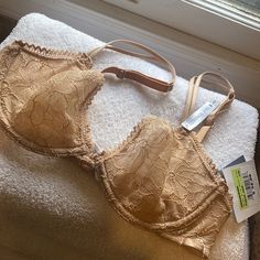 Nwt. Calvin Kline Bra In Color Nude And Size 32. B. Padded Cups Bra For Loungewear, Fitted Padded Bra For Loungewear, Fitted Beige Bra With Lace Trim, Spring Beige Full Cup Bra, Fitted Beige Lace Trim Bra, Fitted Beige Bra For Loungewear, Spring Lace Beige Bra, Spring Beige Lace Bra, Stretch Underwire Bra