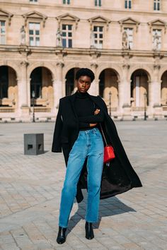 Fall Fashion Trends Women, Pelo Afro, Paris Fashion Week Street Style, Paris Outfits, Winter Stil, Outfit Jeans, Street Style Trends, Street Style Winter, Street Style Paris