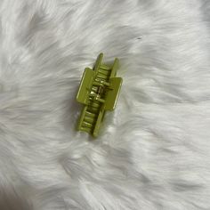 1 Pcs Rectangle Hair Claw Clips Solid Color Hair Clips Stylish Elegant Berrettes For All Hair Types For Women, Non-Slip Hair Jaw Clips Black Masquerade Mask, Velvet Duster, Solid Color Hair, Pirate Halloween Costumes, Buff Bunny, Blue Joggers, Hair Claw Clips, Unisex Backpack, Gold Velvet