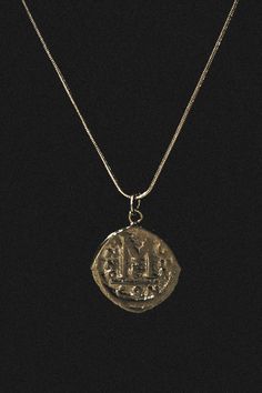 One of our favorite rounded snake chains adorned with an ancient medieval Byzantine Empire coin replica. The M represents the value of the denomination in the Greek Numbering System. M=40 and was one of the more expensive coins at the time. ✦ Chain measures 18 Inches with lobster clasp closure / 18K Gold Overlay ✦ Pendant measures 1 inch round / 24K Electro GP Tawny Autumn, Peace Necklace, Gold Snake Chain, Byzantine Empire, Gold Medallion, Gold Overlay, Gold Snake, Wild Child, Coin Necklace