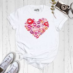 Heart Lips Shirt, Valentines Day Shirt, Couple Heart Shirt, Love Shirt, Kissing Lips Shirt, Cute Valentine T-Shirt, Besties Shirt Our products are Bella+Canvas branded. If Bella+Canvas is out of stock, I will send it from a trusted brand of the same size and quality. You can contact us in case of any problem or request. If you purchase a custom product, I will send you a message to confirm the design, don't forget to check your message box. Your satisfaction is important to us :) Please check th Heart Lips, Kissing Drawing, Couple Heart, Lips Shirt, Kissing Lips, Creative Wedding Invitations, Valentines Day Shirt, Valentine T Shirts, Lips Print