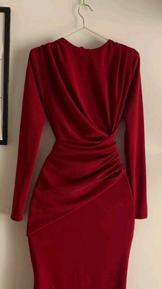 Elegant Evening Dresses Classy, Long Dresses With Sleeves, Red Long Dress, New Look Dresses, Fashion Show Dresses, Modest Dresses Fashion, Chic Dress Classy, Classy Dresses, Women Dresses Classy