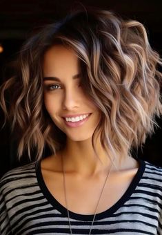 Modern Short Shag, Shag Bob Haircut, Shaggy Bob Haircut, Trendy Bob Hairstyles, Messy Bob Hairstyles, Short Shag Haircuts, Shaggy Bob, Shag Haircuts, Short Shag