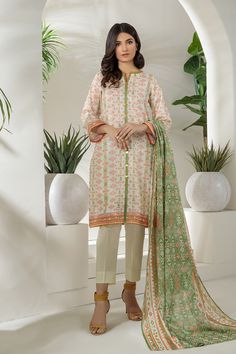 Bonanza Satrangi Amal Aso223p39 Summer Collection 2022 Summer Floral Print Unstitched Cotton Suit, Spring Unstitched Lawn Suit With Digital Print, Patterned Dupatta With Digital Print For Spring, Patterned Digital Print Dupatta For Spring, White Dupatta With Digital Print For Spring, Spring White Dupatta With Digital Print, Spring Patterned Unstitched Suit With Digital Print, Summer Patterned Set With Dupatta, Summer Patterned Sets With Dupatta