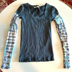 Free People Brand Long Sleeve Tee. Ribbed. Size: Extra Small. Gray With Blue, Gray, And White Sleeves. Brand New! Never Been Worn! White Sleeves, People Brand, Layered Long Sleeve, Long Sleeve Tee, Plaid Shirt, Free People Tops, Blue Gray, Blue Grey, Long Sleeve Tees