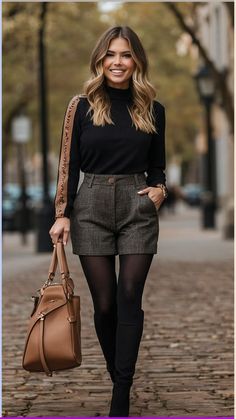 100% bovine leather. Medium leg. Square toed. Rectangular heel. Side zip fastening. 3.94 in heel 2024 Preppy Outfits, Shorts For Fall Outfit, Autumn Outfits With Shorts, Short Classy Outfit, Fall Short Dresses Outfit, Autumn Shorts Outfit, Preppy Fall Outfits 2024, Fall Outfit Shorts, Short Boots Outfit Winter