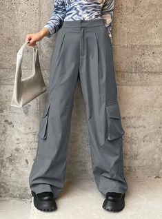 Name of fabric: wovenStyle: overallsPants: straight typeType: high waistThickness: mediumPopular element: pocketColor: graySizes: S,M,L Style Overalls, Overalls Pants, Suit Trousers, Weave Style, Leather Trousers, Dress For Short Women, Trouser Suits, Pants Straight, Sweater Blouse