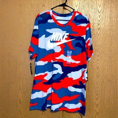 New With Tags Mens Xl Grey/Blue/Red Camo Pattern Nike Red T-shirt For Summer, Red Nike T-shirt For Summer, Multicolor Nike Crew Neck T-shirt, Nike Multicolor Graphic Print T-shirt, Nike Multicolor Short Sleeve T-shirt, Nike Multicolor Tops For Streetwear, Shirts Nike, Red Camo, Nike Tshirt