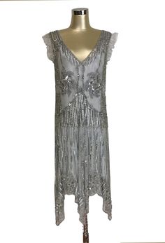 The 1920s Hollywood Regency Handkerchief Vintage Gown - Silver 1920s Hollywood, Modern Flapper Dress, Gatsby Gown, 1920s Looks, Beaded Dresses, Mesh Gown, 1920 Fashion, Designer Bridal Gowns, Silk Lingerie