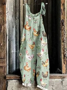 Farm Chicken And Floral Pattern Jumpsuit Pattern Jumpsuit, Farm Women, Ruffle Collar Shirt, Fish Dress, Farm Chicken, Vintage Floral Top, Artsy Outfit, Leopard Fashion, Gardening Outfit