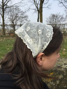 Nice flexible head covering made of lace #summery #Flexible #lace with #stretch, can be adjusted to size with a tie ribbon at the bottom. Can be folded in different ways; as a narrow headband or wider #headband #headcovering #lace #cream #headcoveringshop #headcoverforsale #halfcover #hairband #lace You determine the size by measuring the head circumference along the line where you want to wear your headscarf. You can use a piece of string and a ruler if you don't have a measuring tape. S/M (hea Lace Head Covering, Lace Hairband, Hairband Hairstyle, Christian Head Covering, Tie Ribbon, Lace Headband, Ribbon Headbands, Head Bands, Lace Headbands