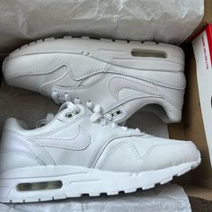 Comes With The Box And Is In Great Condition! Air Max 1s, Shoes Air Max, Nike Shoes Air, Nike Shoes Air Max, Air Max 1, White Nikes, The Box, Womens Shoes Sneakers, Air Max