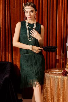 Pick the best 20s outfits you can ever get. With huge collections of great gatsby dresses of retro style, BABEYOND has more than the unique women's 1920s dresses on trend you are looking for. Free shipping on orders over $60 and 14-day unconditional return. 1920 Theme Party Dress, Green Gatsby Dress, Gatsby Dresses, Evening Clothes, Gatsby Look, Gatsby Wedding Theme, The Roaring 20s, Great Gatsby Dresses, 1920s Dresses