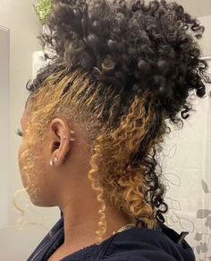 Dyed Hair Ideas, Peekaboo Hair Colors, Dyed Curly Hair, Hair Dyed