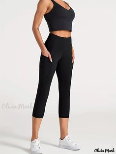 Olivia Mark - Leggings deportivos de tallas grandes para mujer - Leggings capri elásticos de tiro alto con cómodos bolsillos para el móvil Yoga Capri Leggings With Pockets, Gym Capris With Pockets, High Waist Athleisure Capris For Workout, Workout Capri Leggings With Pockets, High Waist Athleisure Capris For Sports, Capri-length Leggings With Pockets For Workout, High Stretch Solid Color Capris For Sports, High Stretch Solid Color Sports Capris, Capri Length Workout Leggings With Pockets