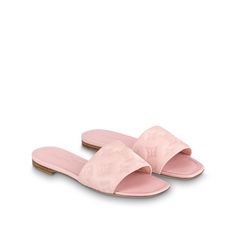 Revival Flat Mule Louis Vuitton- Wore 2-3x Pink Monogram, Flat Mules, Monogram Pattern, Shoes Flats Sandals, Louis Vuitton Sandals, Louis Vuitton Official, Louis Vuitton Shoes, Palm Beach Sandals, Slides Shoes