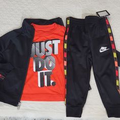 Nwt Bin Pl Sporty Black Sets For Fall, Black Letter Print Sets For Fall, Black Sportswear Sets With Letter Print, Sporty Black Sets With Graphic Print, Black Sporty Sets With Graphic Print, Nike Casual Long Sleeve Sets, Casual Nike Long Sleeve Sets, Black Graphic Print Playwear Sets, Black Graphic Print Sets For Playwear