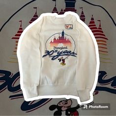 Vintage Sweatshirt Disneyland 30th Anniversary 1985 Size Small Never Worn Exclusive Item Disneyland Sweatshirt, Minnie Mouse Hoodie, Sweaters Vintage, Vintage Winnie The Pooh, Vintage Disneyland, Henley Sweater, Disney Sweaters, Graphic Sweaters, Fleece Sweater