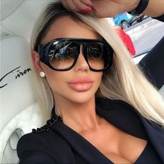 Unisex Black Oversized Shield Sunglasses Lens Gradient Grey Frame Black New With Tags Shield Style See Image For Measurements Trendy Gray Shield Sunglasses With Tinted Lenses, Kacamata Fashion, Oversized Glasses, Big Sunglasses, Sunglasses Women Oversized, Sunglasses Women Aviators, Shades For Women, Glasses Men, Oversize Fashion