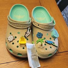 New Crocs Jimmy Buffett Margaritaville Beach Theme Clogs. Sizing Is Women's But Images Show Size Conversion For Men's Sizes. Green Slip-on Beach Clogs, Green Slip-on Clogs For Beach, Green Synthetic Clogs For Beach, Green Synthetic Beach Clogs, Green Casual Clogs For The Beach, Casual Green Clogs For The Beach, Cute Slip-on Clogs For Beach, Cute Beach Slip-on Clogs, Fun Beach Clogs For Summer