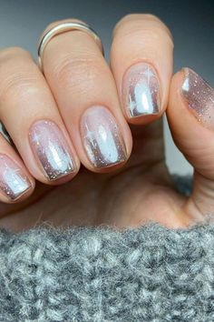 Ombre Chrome Nails, Metallic Nails Design, New Years Nail Designs, New Years Eve Nails, January Nails, Manicure Gel, Silver Nail, Shine Nails, Metallic Nails