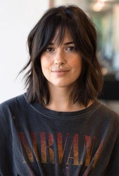 Corte Shag, Edgy Bob, Modern Shag Haircut, Shaggy Haircuts, Short Shag Hairstyles, Shag Haircuts, Low Maintenance Hair, Shag Hairstyles, Long Bob Hairstyles