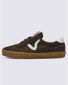 Sport Low Shoe Vans Suede, Vans Store, Brown Outfit, Brown Sneakers, Heritage Fashion, Black Sneakers, Court Shoes, Shoes Shoes, Black Sneaker