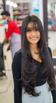 Long Layers Black Hair, Front Haircut For Long Hair, Trendy Layered Hairstyles, Long Layered Haircuts, Haircuts Straight Hair, Long Black Hair