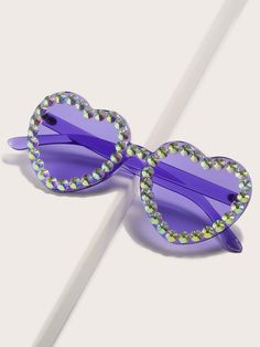 Bedazzled Heart Glasses, Bedazzler Ideas, Harry Styles Outfits Inspiration Concert, Bedazzling Ideas, Royal Accessories, Hslot Outfit Ideas, Harry Styles Concert Outfit, Fun Glasses