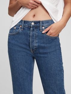 Gap Classic Jeans For Fall, Fitted Gap Jeans With Five Pockets, Classic Gap Jeans For Everyday, Classic Mid-rise Gap Bottoms, Classic Mid-rise Bottoms By Gap, Gap Classic Mid-rise Bottoms, Classic Gap Bottoms With Five Pockets, Slim Fit Gap Jeans For Fall, Classic Fitted Gap Bottoms