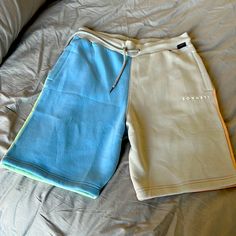 Sonneti London Large Sweat Shorts. New. Casual Relaxed Fit Color Block Bottoms, Casual Color Block Short Bottoms, Casual Color Block Short Length Bottoms, Color Block Short Athleisure Bottoms, Casual Loungewear Bottoms With Color Block, Casual Color Block Loungewear Bottoms, Athleisure Color Block Short Bottoms, Casual Color Block Shorts For Spring, Cotton Color Block Shorts