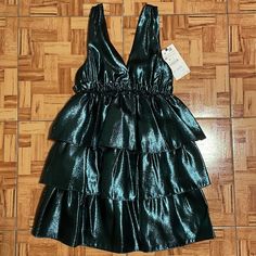 Brand New With Tags. Retail Price: $69.90 Ruffled Dress, Zara Dresses, Green Dress, Zara, Mini Dress, Brand New, Womens Dresses, Tags, Green