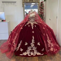 ANGELSBRIDEP Burgundy Off-Shoulder Quinceanera Dresses With Cape Vestidos De 15 Anos 3D Lace Dark Red Quinceanera Dresses, Quinceanera Dresses With Cape, Red Quince Dress, Gold Quince Dress, Masquerade Birthday Party, Ball Gown Gold, Quinceanera Dresses Red, Debut Dresses, Quinceanera Themes Dresses