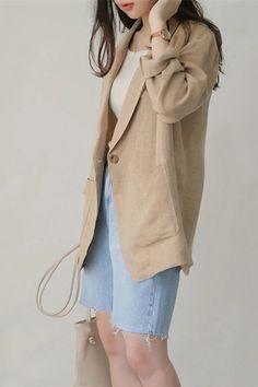 Long Sleeve Single Button Blazer – Nada Outfit Land Casual Beige Solid Color Blazer, Casual Beige Single Button Outerwear, Casual Beige Outerwear With Single Button, Oversized Casual Blazer With Buttons, Casual Oversized Beige Blazer, Casual Oversized Blazer With Buttoned Pockets, Casual Beige Blazer With Pockets, Casual Beige Blazer With Button Closure, Knit Blazer Outfit